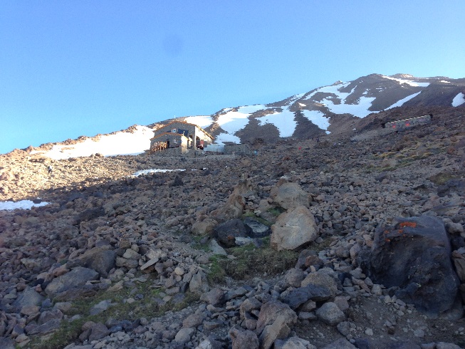  بنای بارگاه سوم در ارتفاع بیش از 4000 هرار متر عکس قبل از رسیدن به آن برداشته شده است